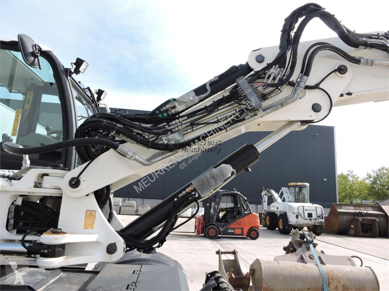 Skovel JCB HD110WT