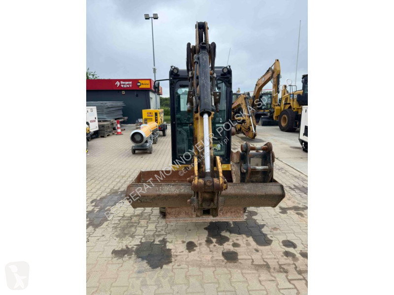 Escavadora Caterpillar