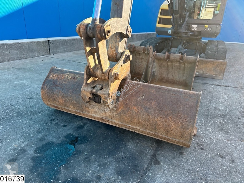 جرافة Volvo ECR 50d 5010 kg, 31.2 kW, 2019