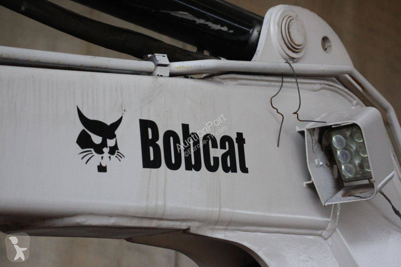 جرافة Bobcat G