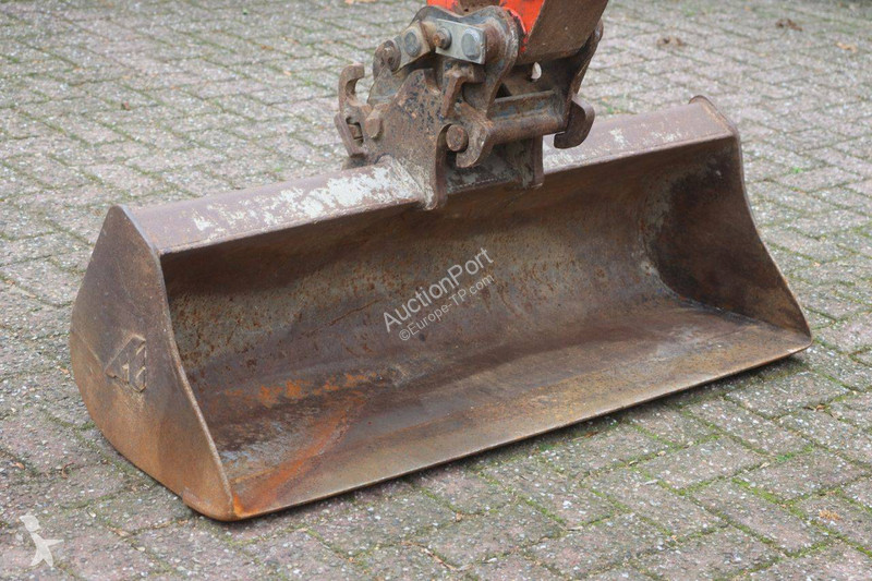 Excavadora Kubota KX030-4