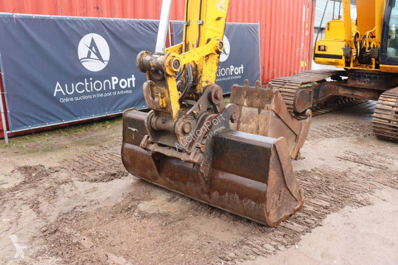جرافة JCB