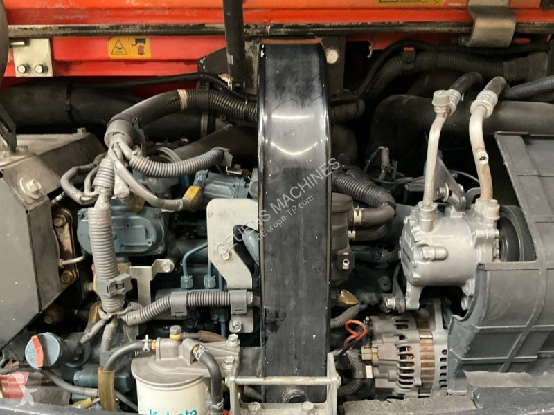 جرافة Kubota 0804 A 2