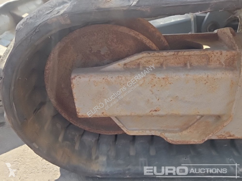 جرافة Volvo ECR25D