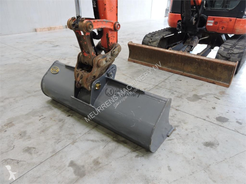 جرافة Kubota U48-4