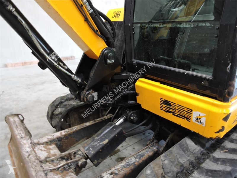 جرافة JCB