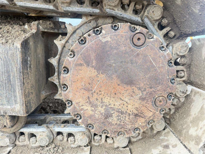 جرافة Komatsu LC8