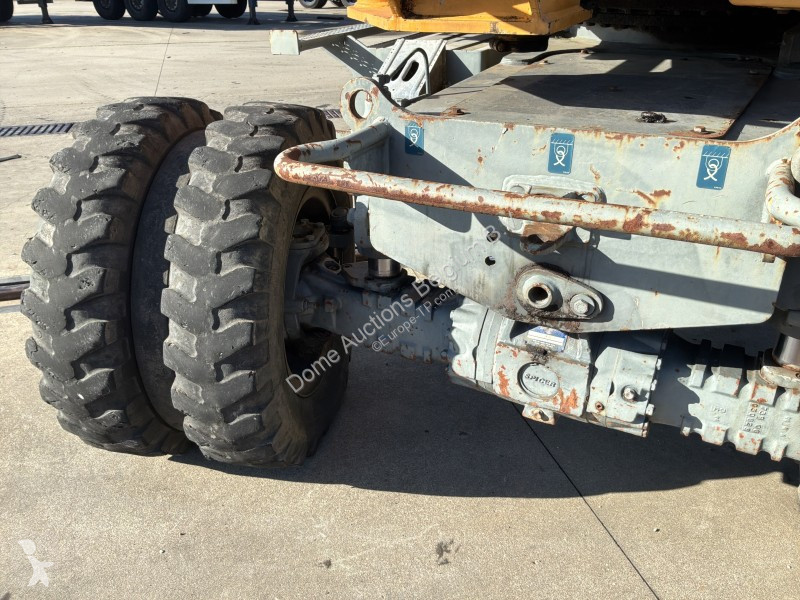 جرافة Liebherr