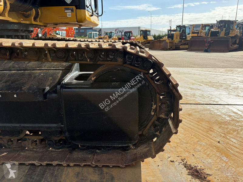 جرافة Caterpillar N