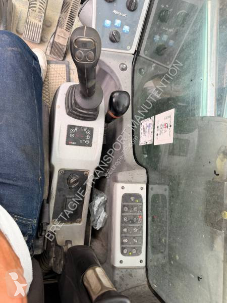 Excavadora Mecalac