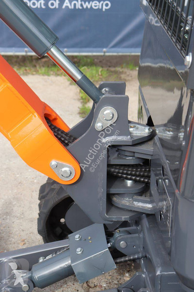 Pelle  XT18U