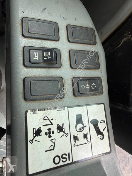 Pelle Bobcat E20