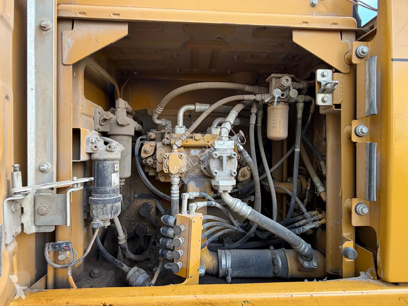 Экскаватор Caterpillar E L Track Excavator -...
