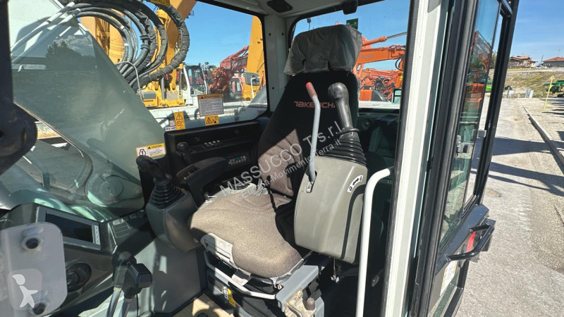 Excavadora Takeuchi TB2150R