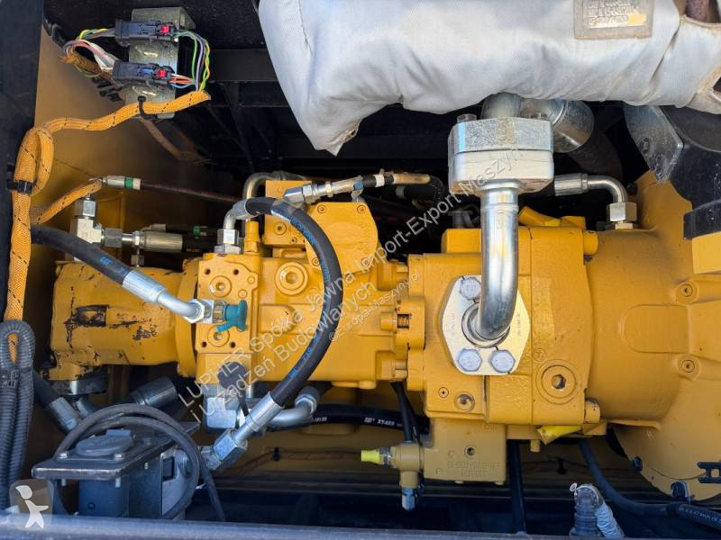 Excavadora Caterpillar MH3022