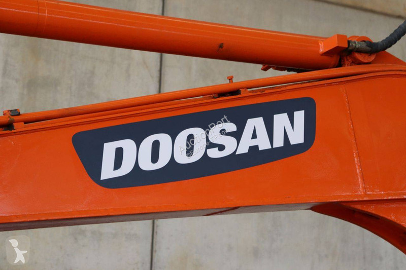 Pelle Doosan DH55