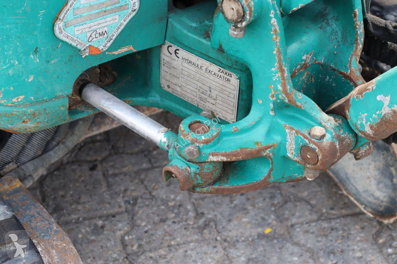 Pelle Hitachi YSR