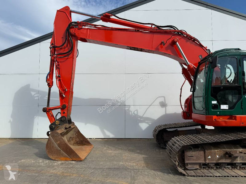 Pelle New Holland Kobelco E235B SR2 - 360°...