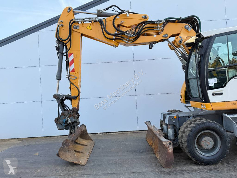 Pelle Liebherr A - Triple Boom / 2 extra Buckets!