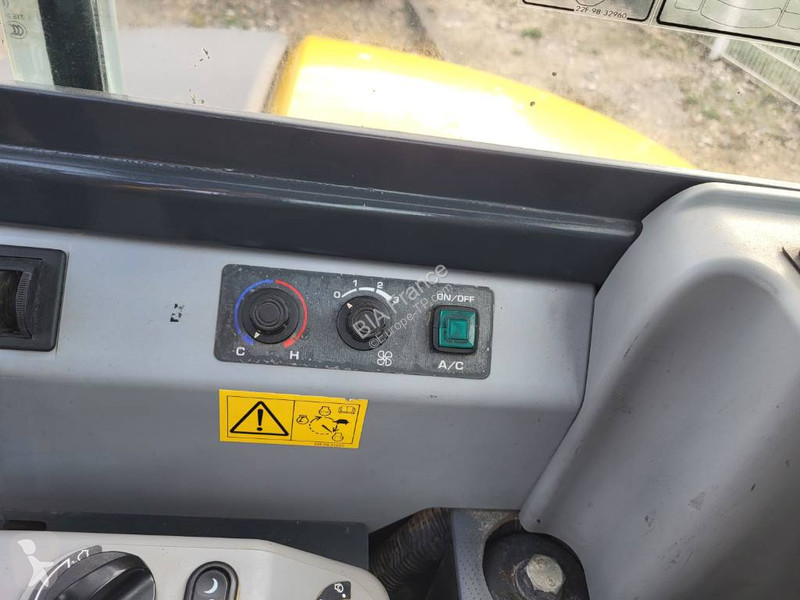 Pelle Komatsu PC55MR-5