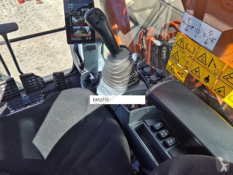جرافة Hitachi 7