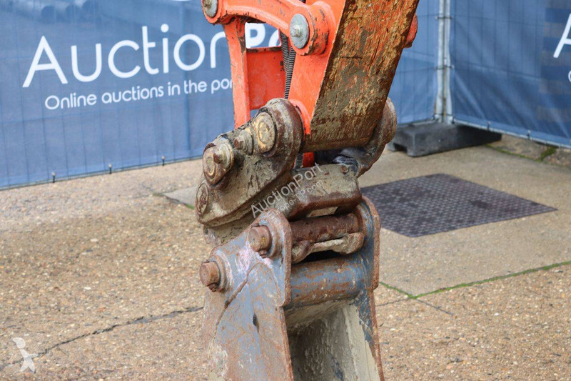 Pelle Kubota KX080-4a2