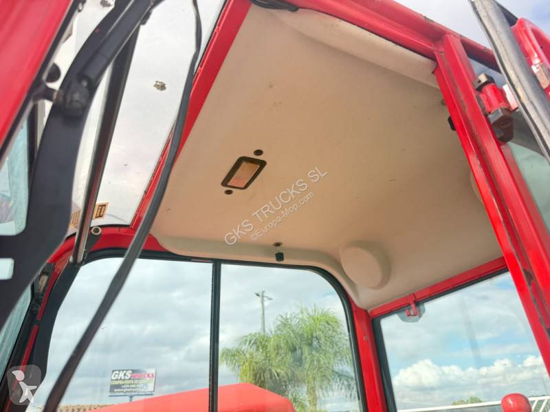 Pelle JCB