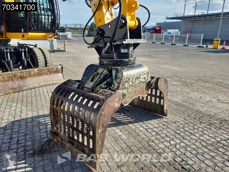 Pelle JCB JS175 Lift Cabin