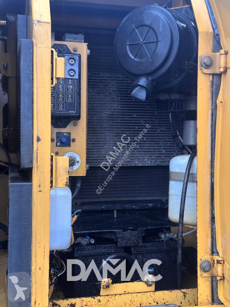 Багер Caterpillar