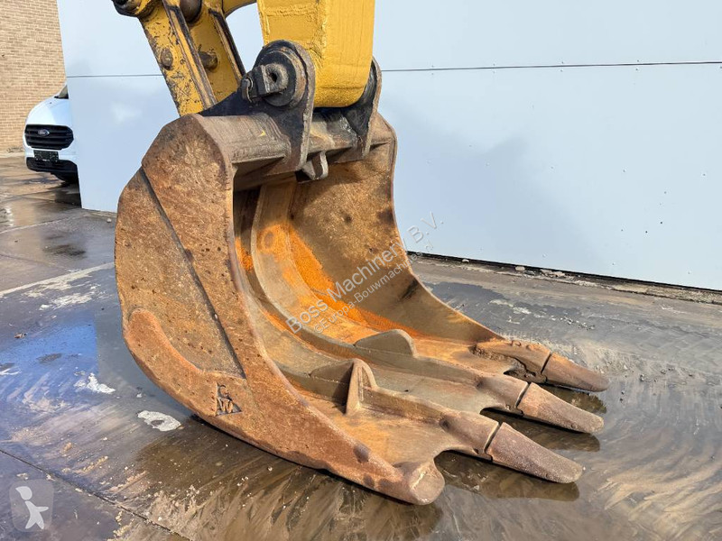 Багер Caterpillar - Good overall condition!