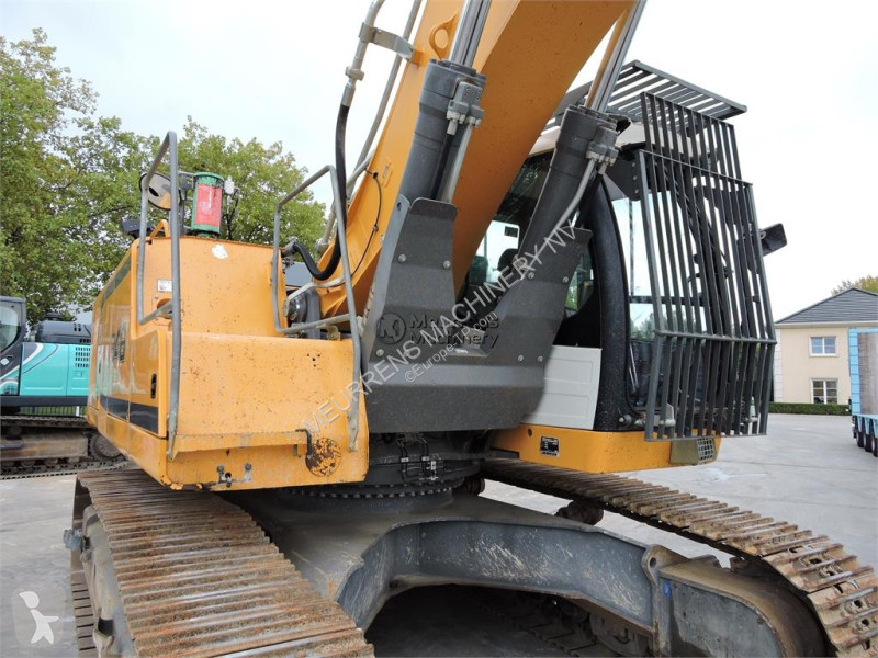 Багер Liebherr