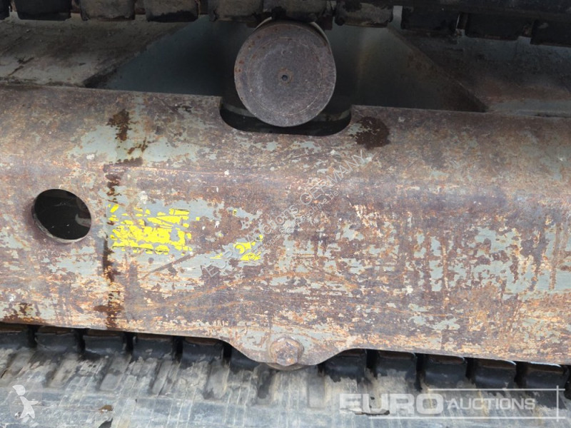 Багер Volvo ECR25D