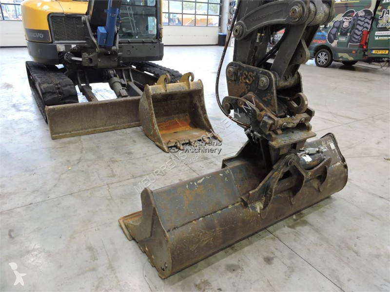 Багер Volvo Automatic Greasing