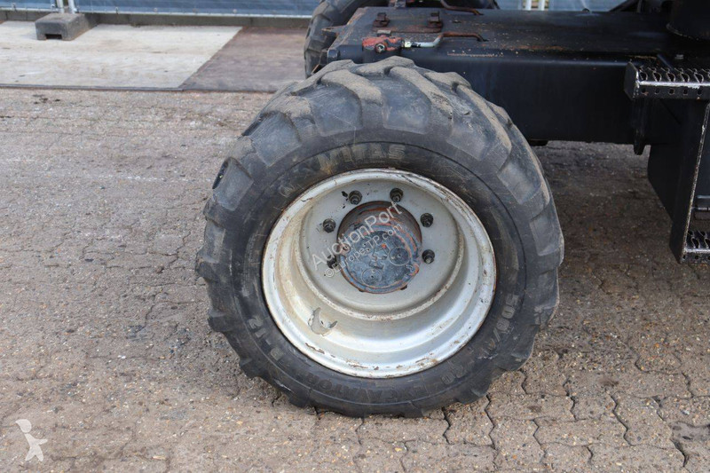 جرافة Schaeff TW85