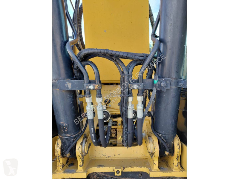 Pelle Caterpillar 318E