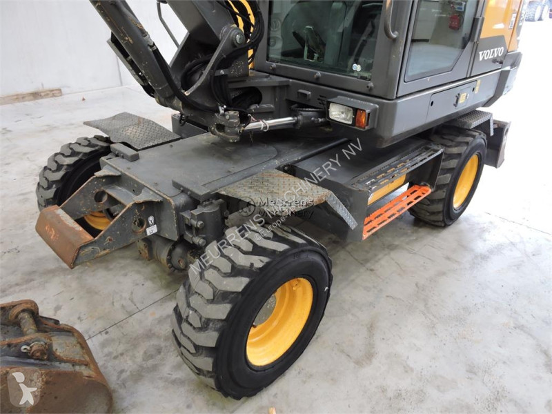 Escavadora Volvo EW60E