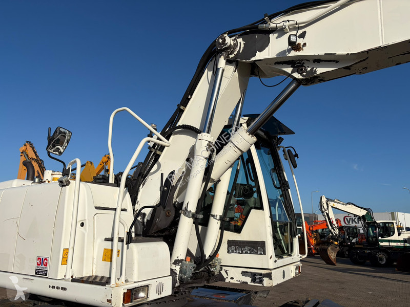 Graafmachine Volvo EW160