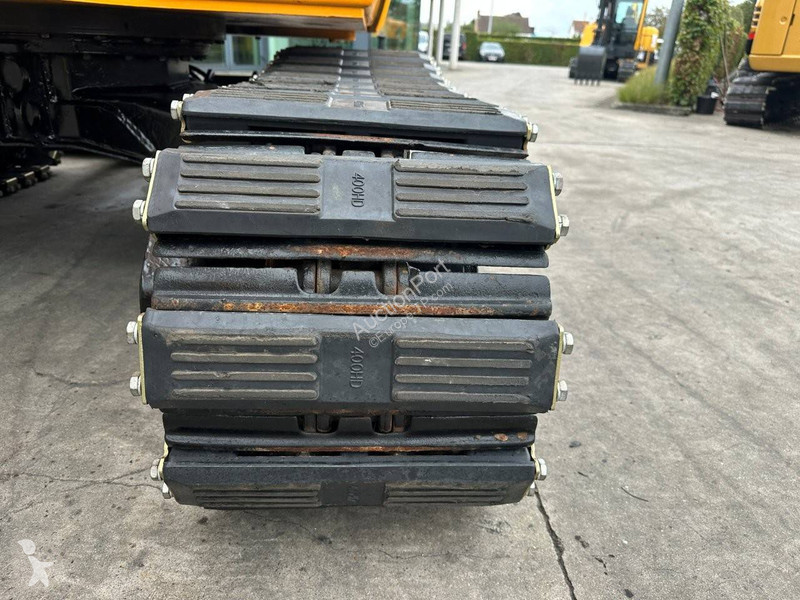 Escavadora JCB 8056