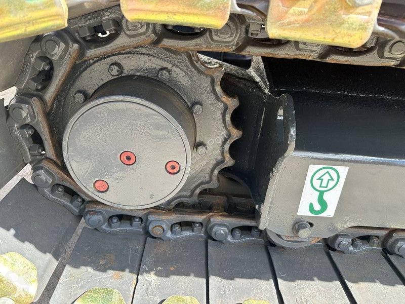 Escavadora Kubota SZ
