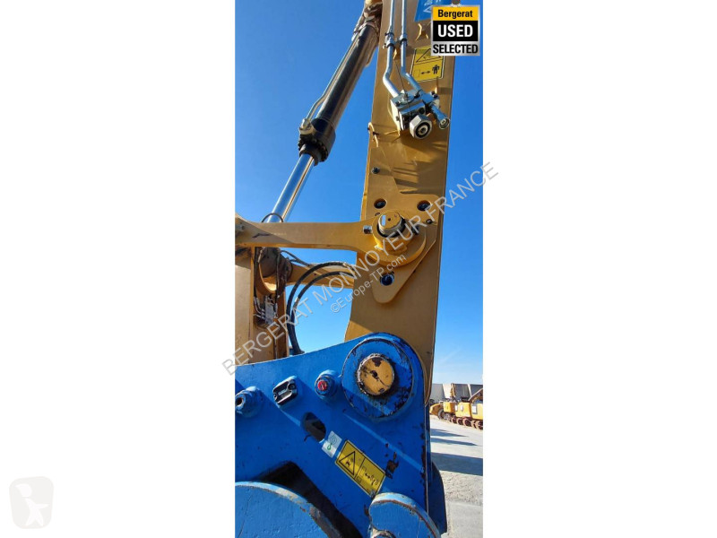 Excavadora Caterpillar MH3024