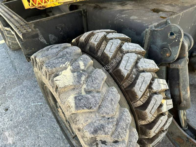جرافة Komatsu 6K
