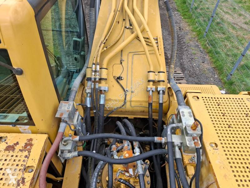 Excavator Caterpillar L