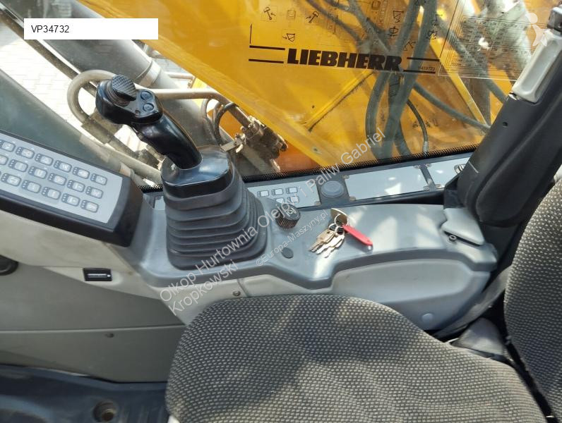 Lopatový nakládač Liebherr R 922 Wynajem/Sprzedaż