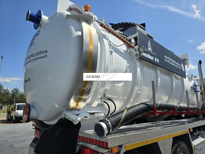 Camion Scania Larsen FlexVac 311