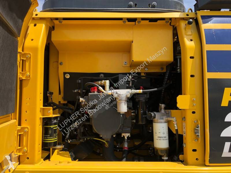 Excavator Komatsu PC210LC-11
