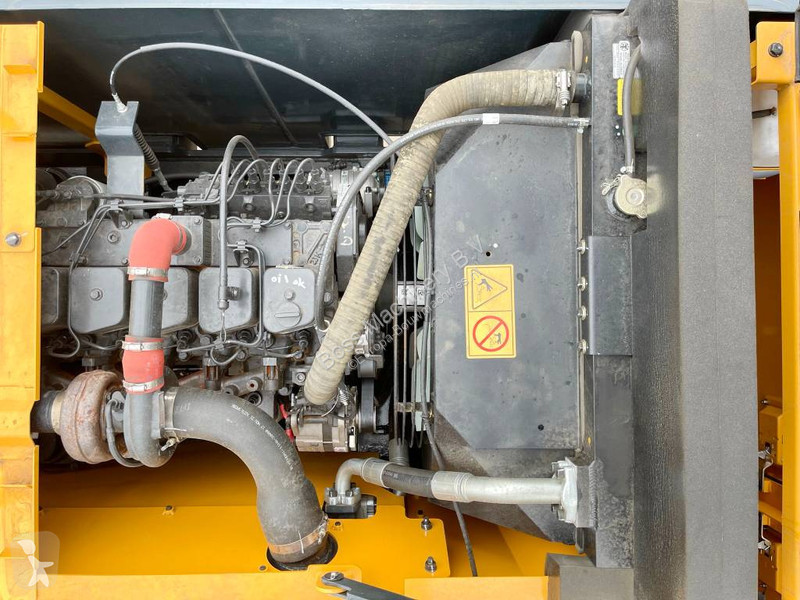 Escavadora Hyundai R245LR - 16 meter Long Reach...