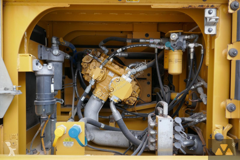 Excavator Caterpillar FL