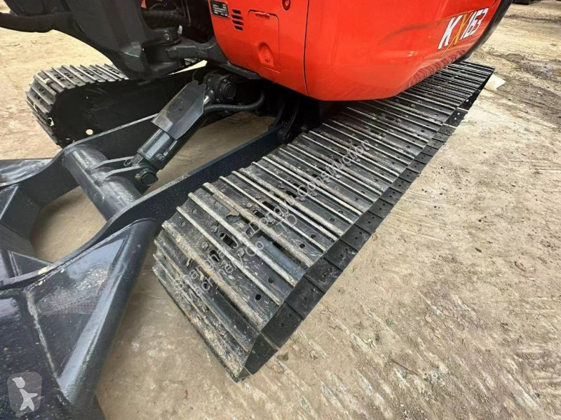 Escavadora Kubota KX163