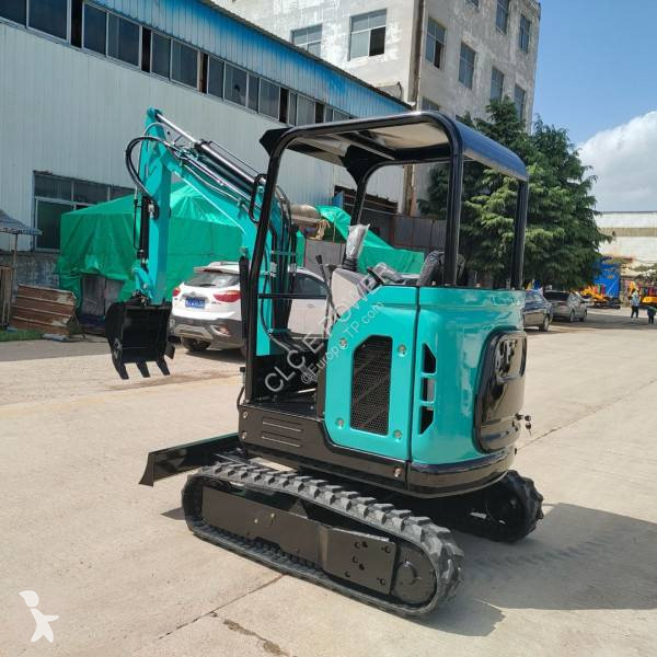 Lopatový nakládač CLC 2.6T