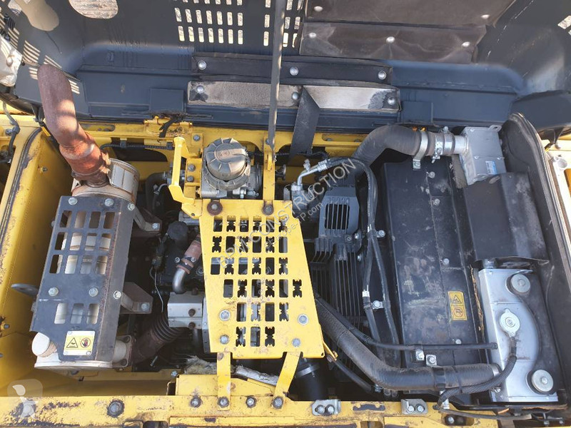 Escavatore Komatsu HB215LC-2